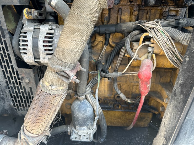 2007-caterpillar-xq20-image-28