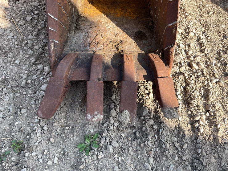 #13394-•-excavator-bucket-image-7