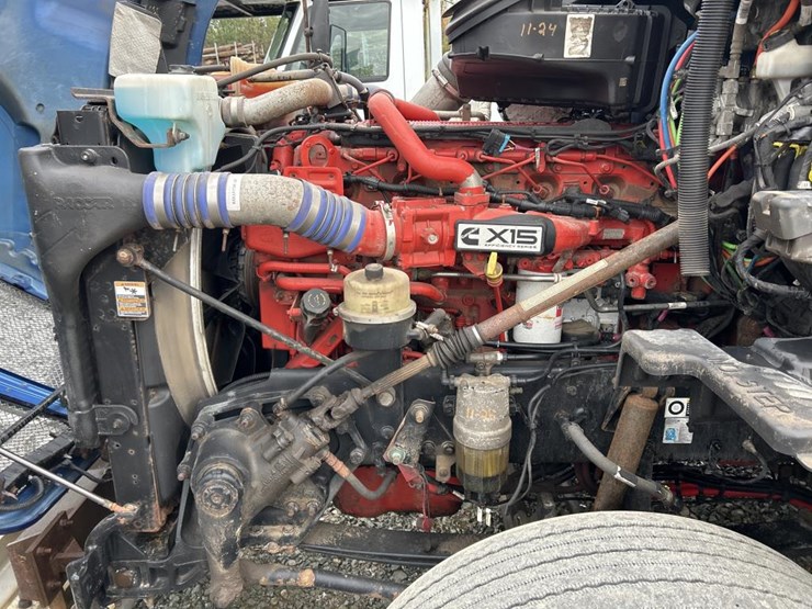 2018-kenworth-t680-image-45