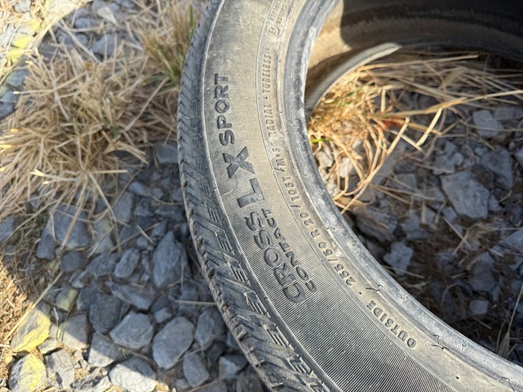 #9732-•-255/50r20-tire-inv#:-9732-image-7