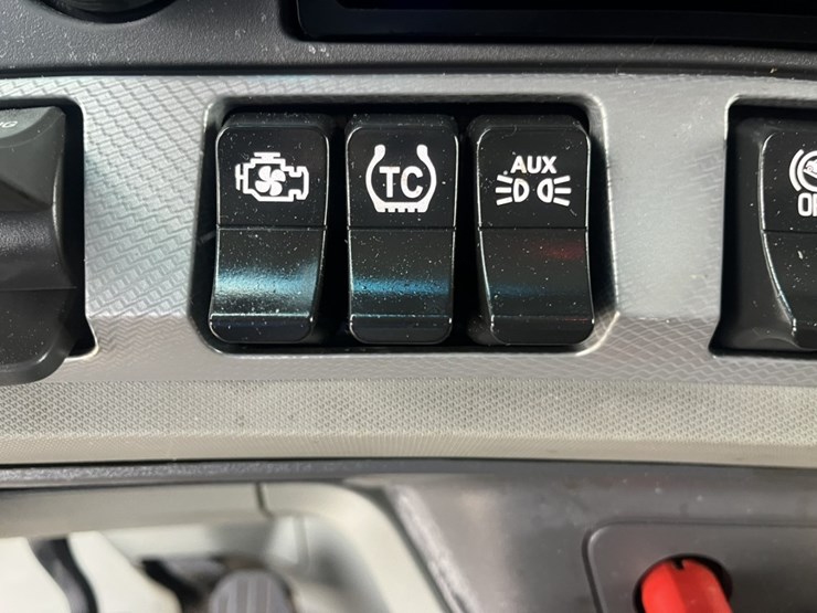 2020-kenworth-t680-image-121