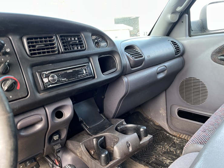 2002-dodge-ram-2500-image-22