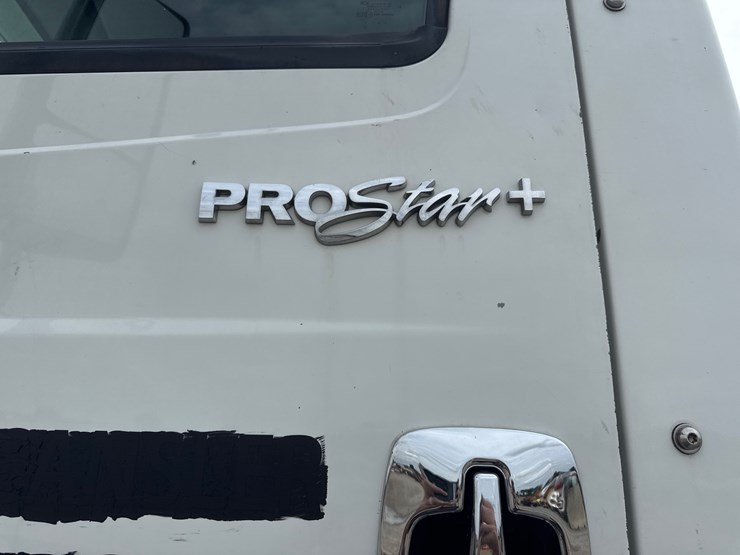 2015-international-prostar-image-25