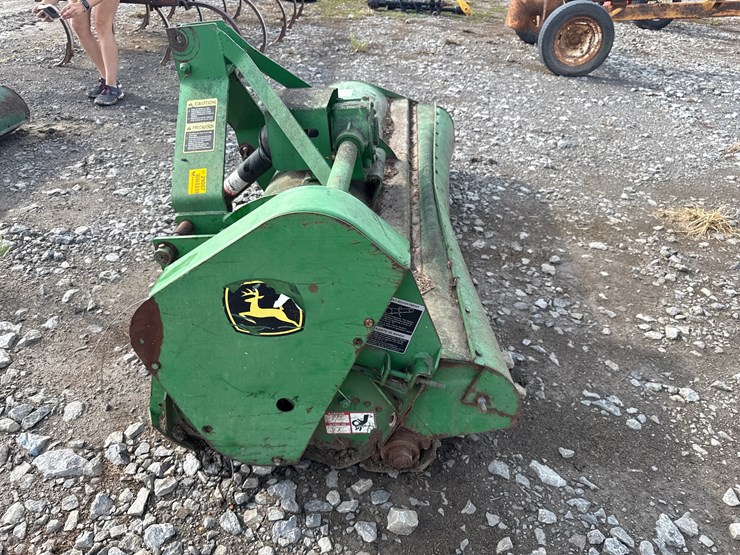 john-deere-7-image-5