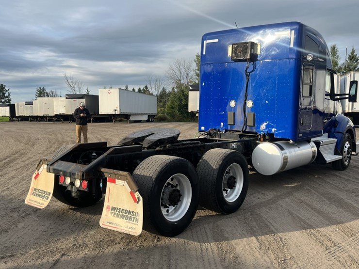2020-kenworth-t680-image-5