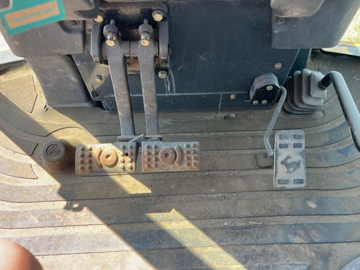 2001-deere-310g-image-40