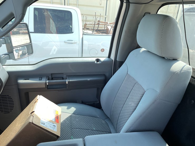 2011-ford-f250-image-30
