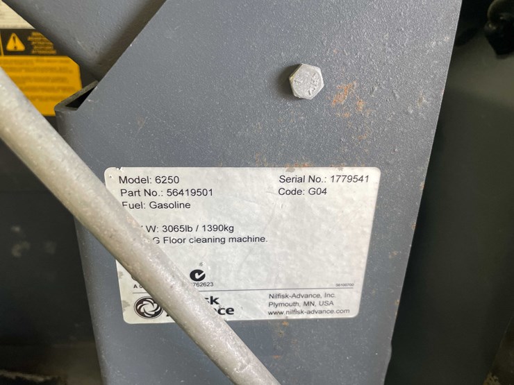 #13380-•-advanced-6250-floor-sweeper-image-8