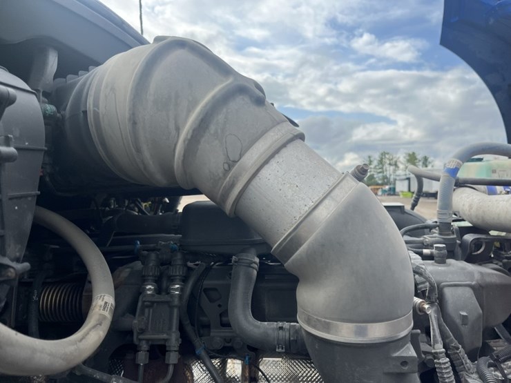 2020-kenworth-t680-image-37