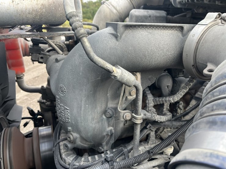 2020-kenworth-t680-image-28