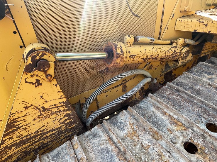 1987-caterpillar-d3-image-40