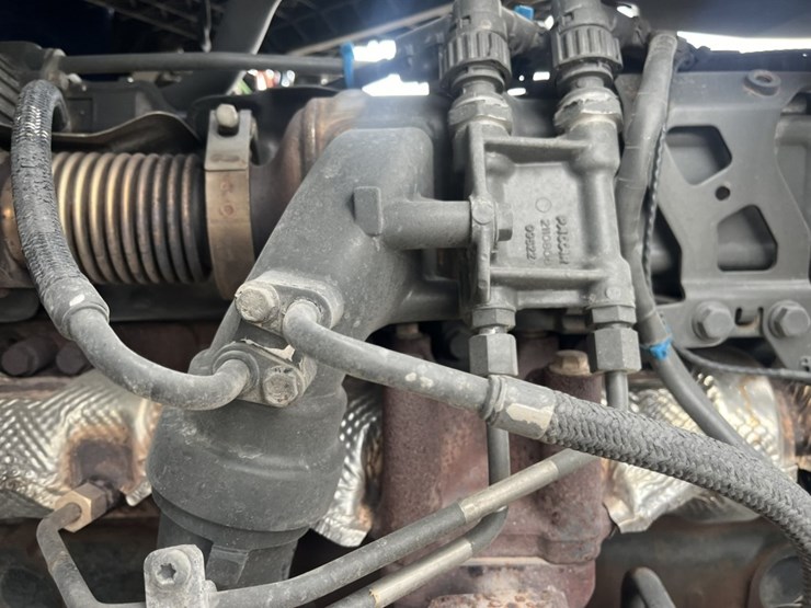 2020-kenworth-t680-image-44