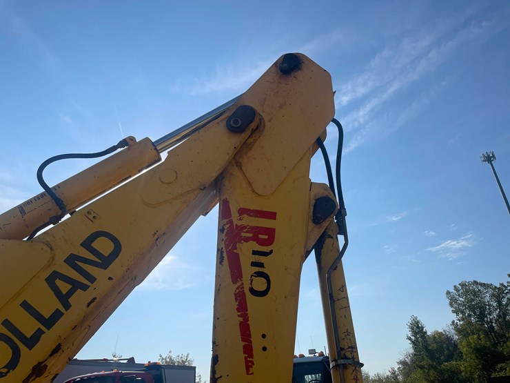 #13315-•-2003-lb110-backhoe-loader-image-49