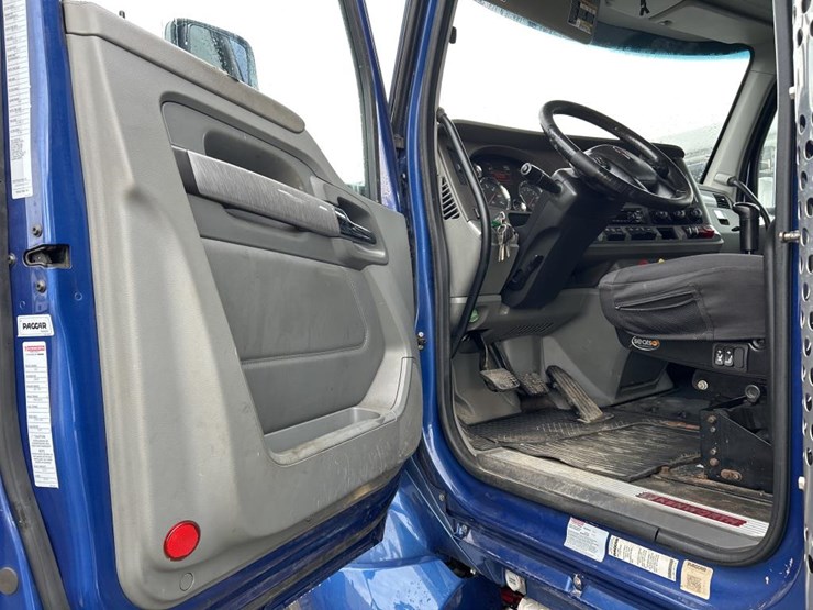 2018-kenworth-t680-image-72