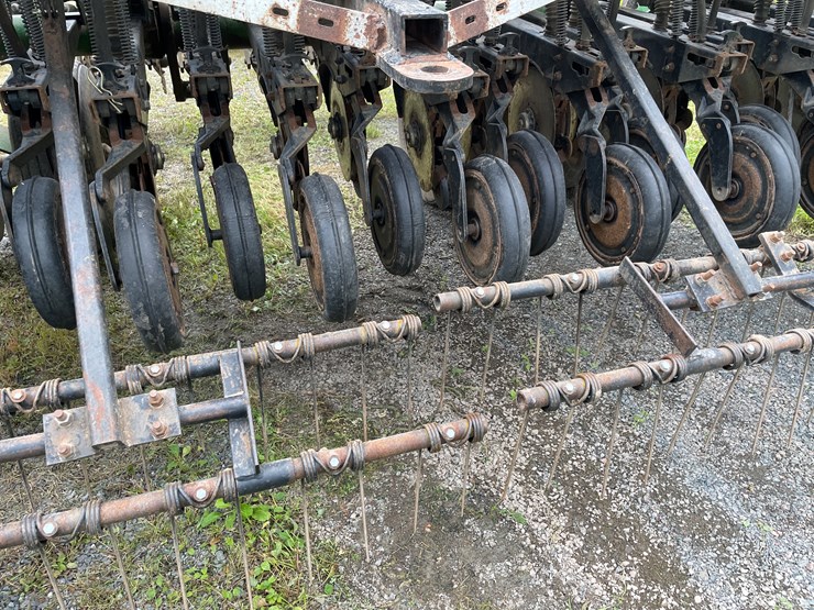 #7102-•-great-plains-grain-drill-no-till-drill-image-28