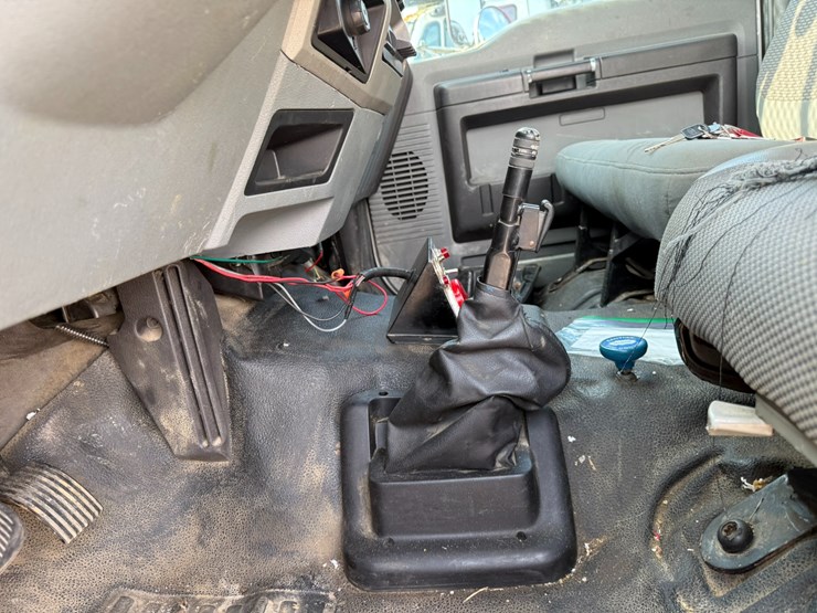 2012-ford-f750-image-103