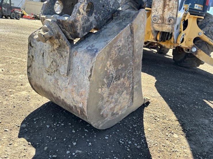 2019-deere-310l-ep-image-17
