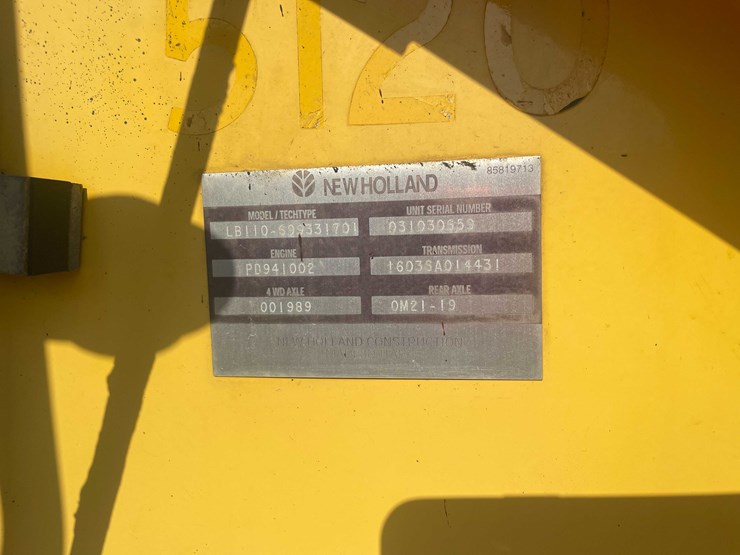 #13315-•-2003-lb110-backhoe-loader-image-28