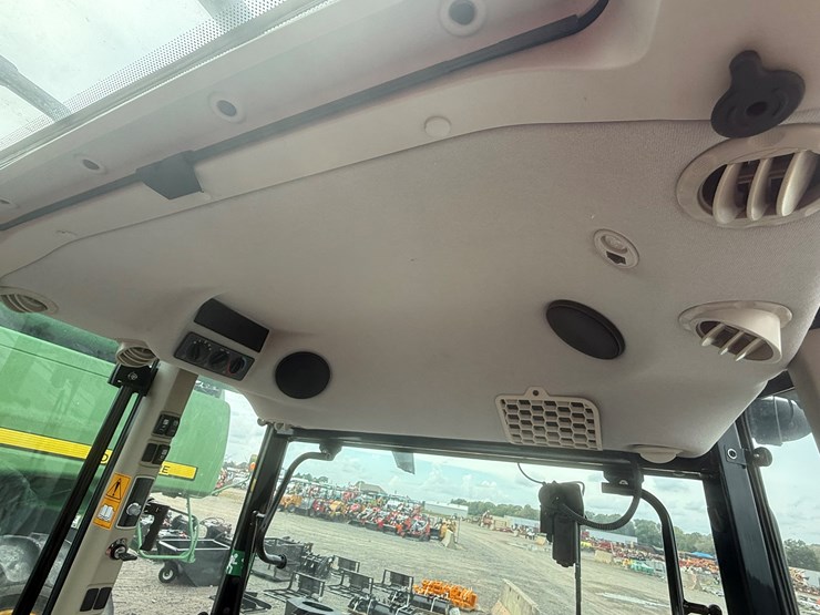 2022-massey-ferguson-4710-image-56