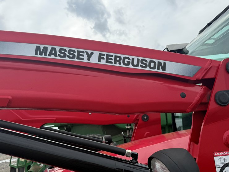 2022-massey-ferguson-4710-image-24