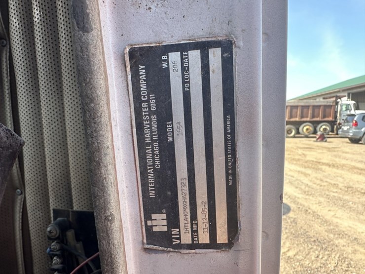 #1414-•-1986-international-1654-straight-truck-image-44