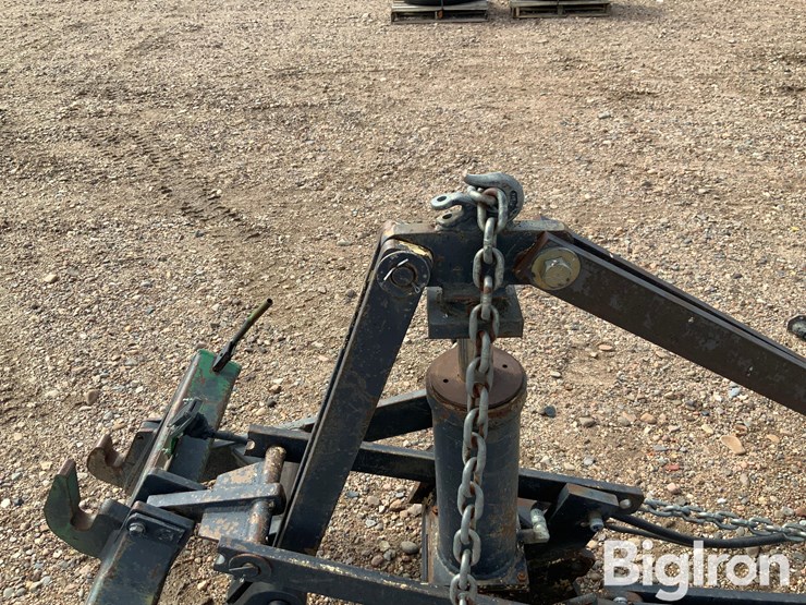 john-deere-3-pt-hydraulic-tow-hitch-image-11