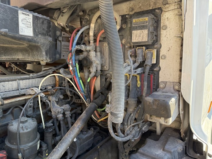 2020-peterbilt-579-image-20