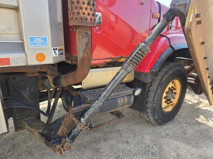 #1243-•-2002-international-6x4-dump-truck-image-38