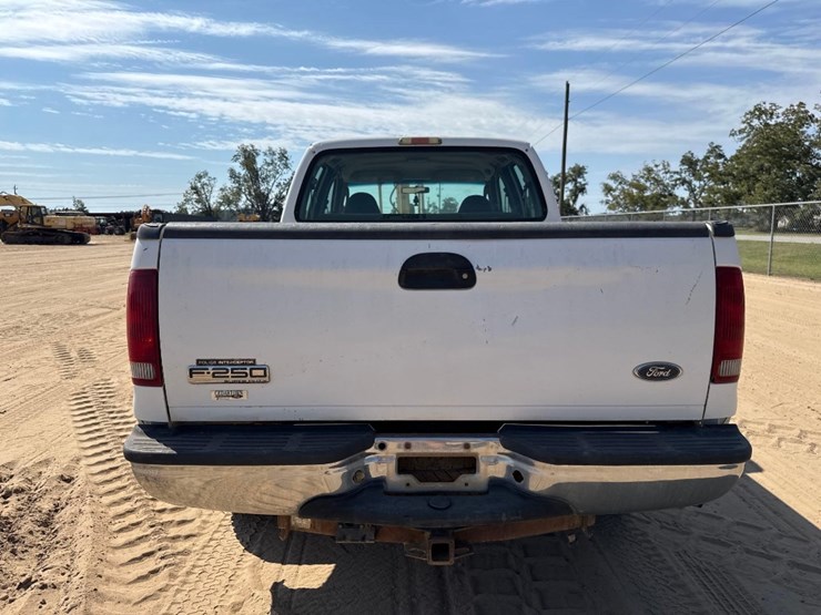 ford-f250-xl-image-7
