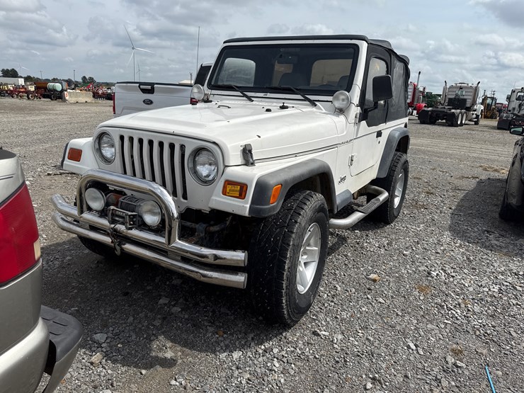 1997-jeep-wrangler-image-1