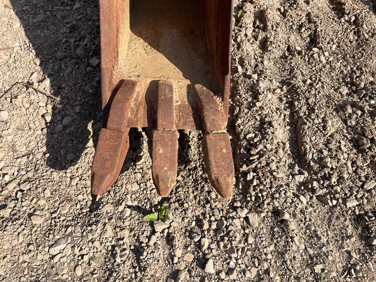 #13398-•-new-holland-bucket-image-8