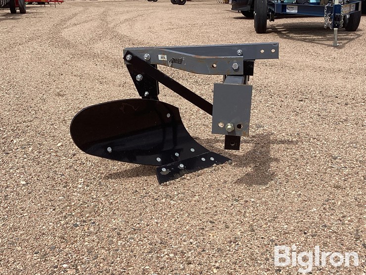 2023-brush-chief-6114-moldboard-single-plow-image-4