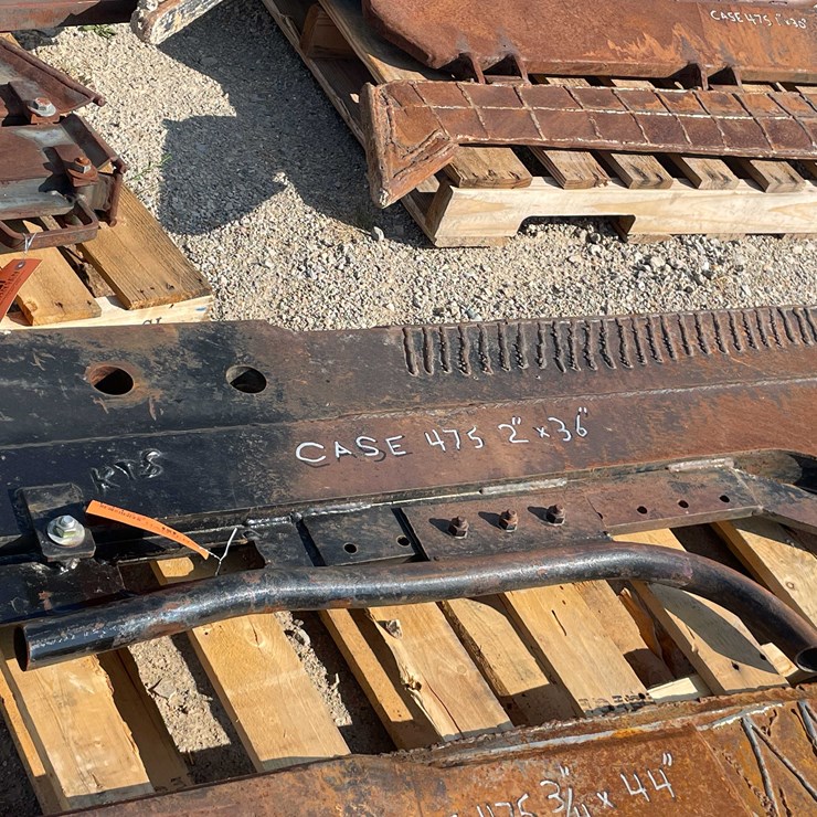 CASE 475