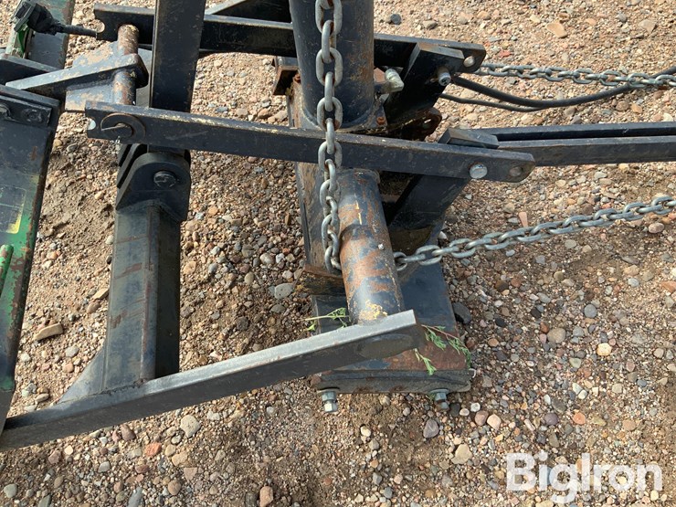 john-deere-3-pt-hydraulic-tow-hitch-image-9