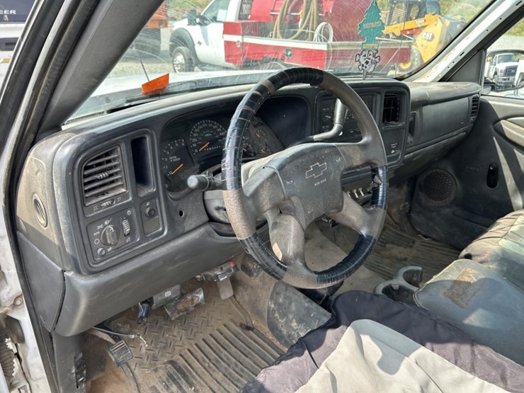 2006-chevrolet-2500hd-image-60
