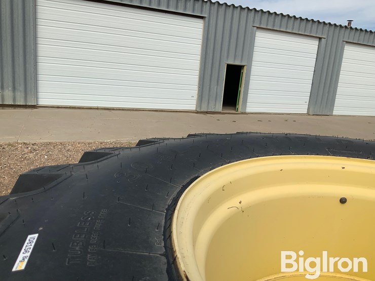 yield-master-30.5l-32-tires-&-rims-image-18