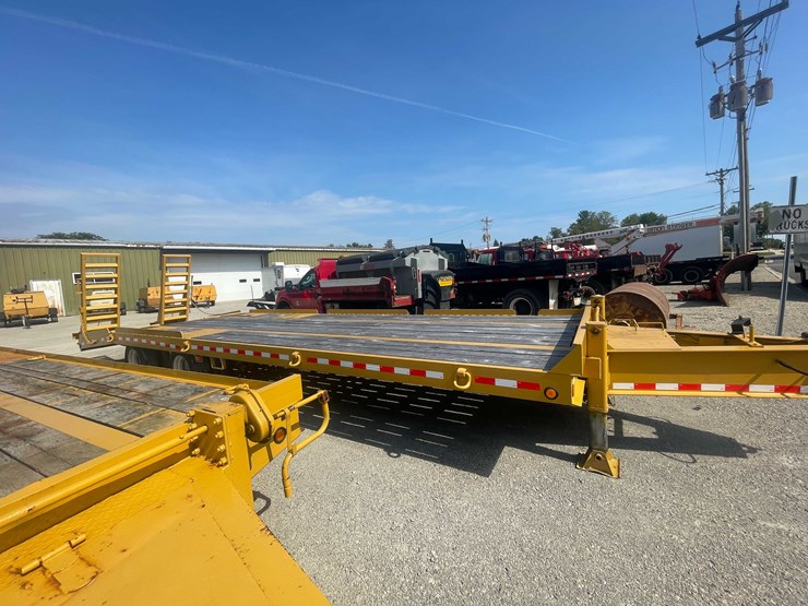 2000-custom-flatbed-image-2