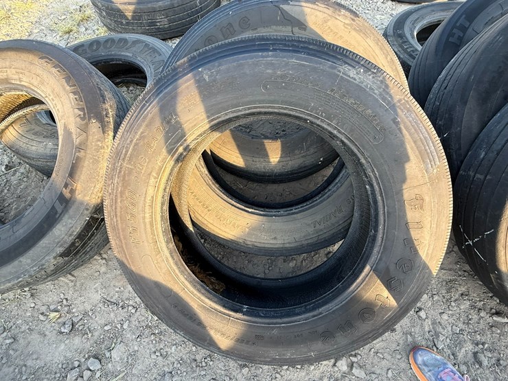 #649-•-lot-of-miscellaneous-tires-inv#:-9979-image-11