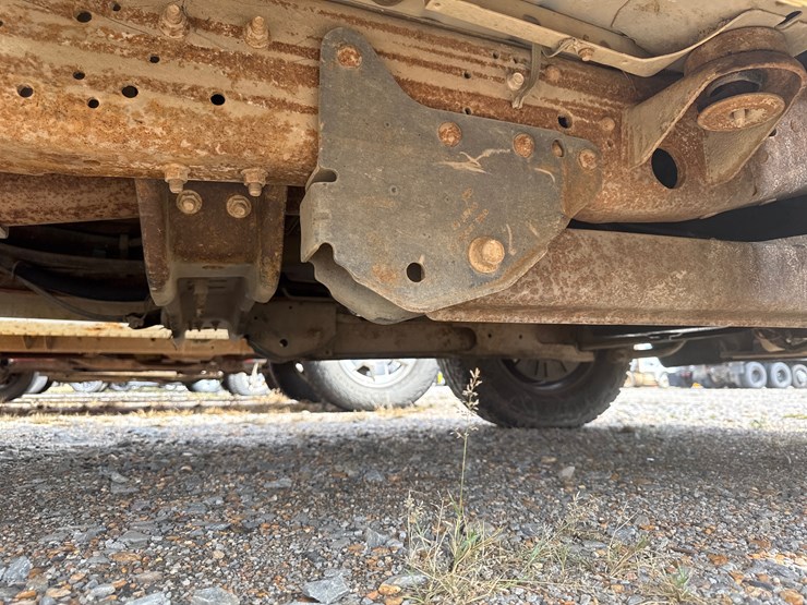 2005-ford-f350-image-22