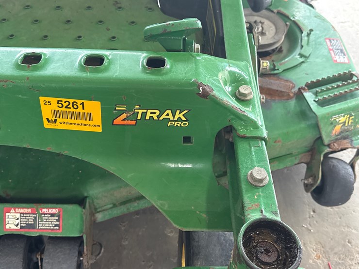 john-deere-z830a-image-17
