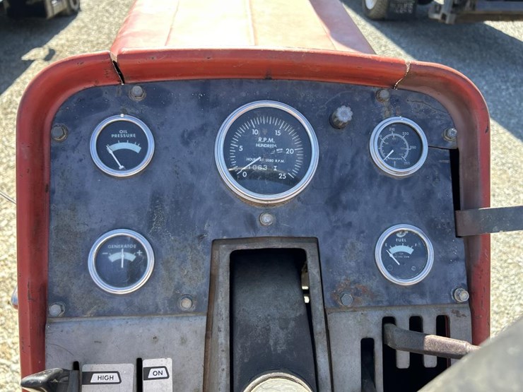 massey-ferguson-1100-image-44