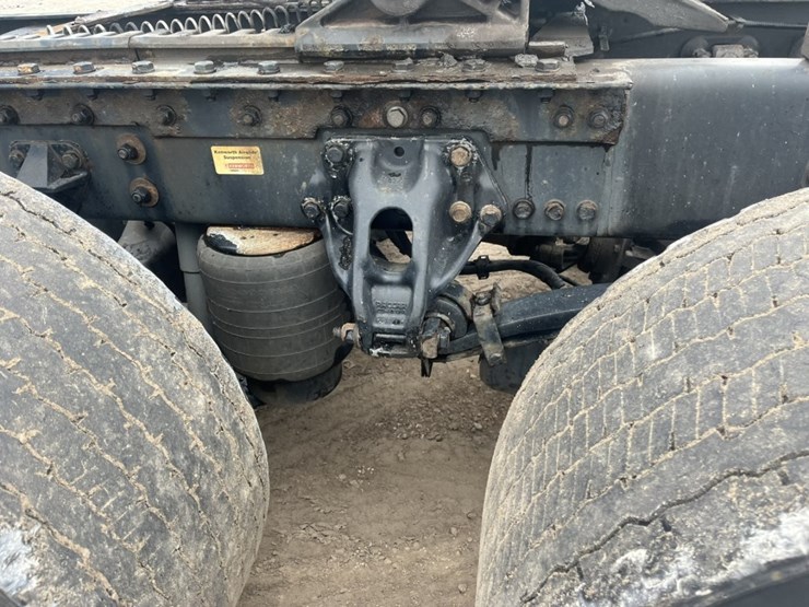 2020-kenworth-t680-image-91
