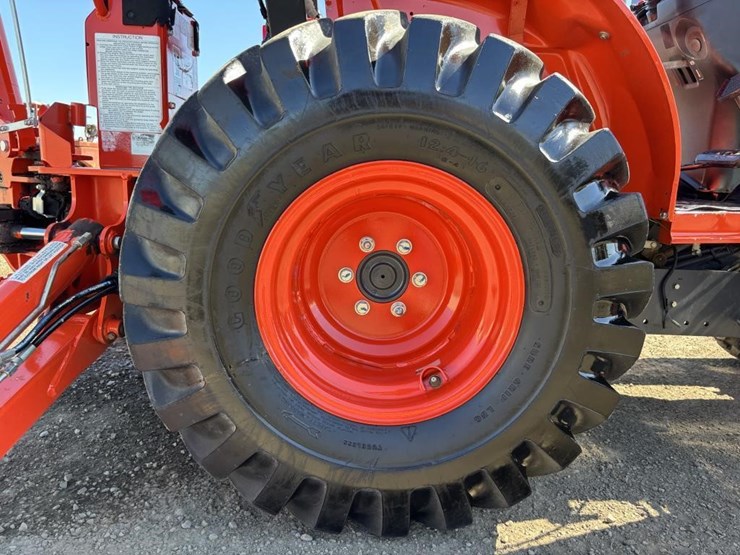 2020-kubota-b26-image-25