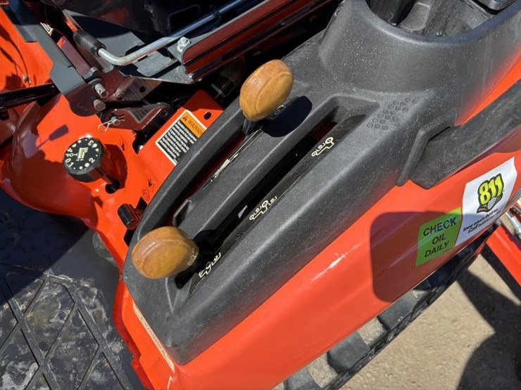 2020-kubota-bx23s-image-36
