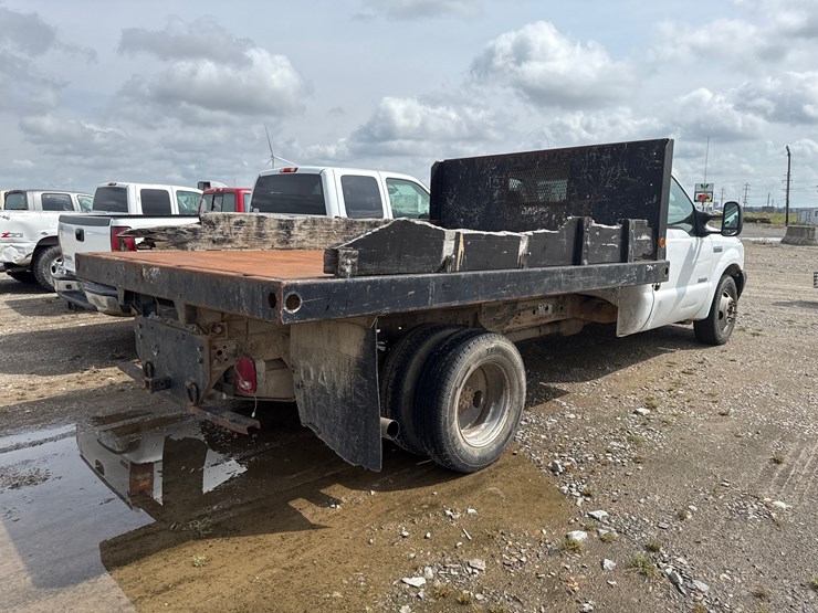 2005-ford-f350-image-4