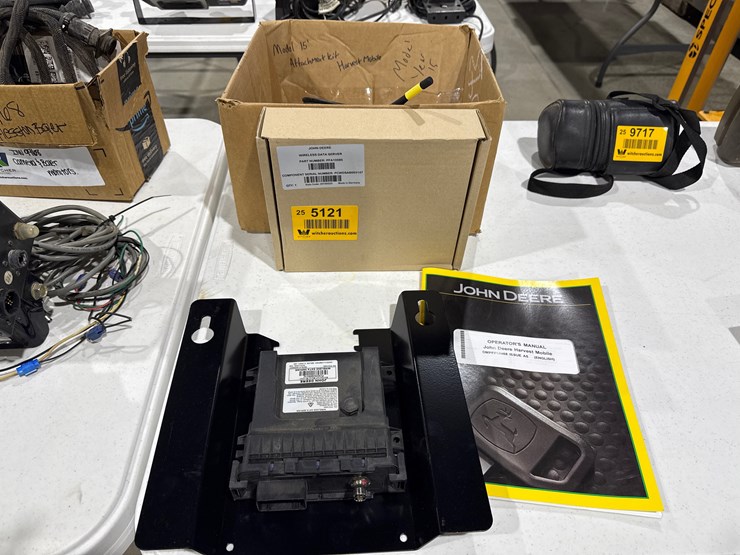 #3215-•-john-deere-harvest-mobile-wireless-data-server-inv#-5121-image-3