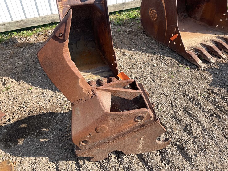 #13390-•-excavator-frost-tooth-image-3