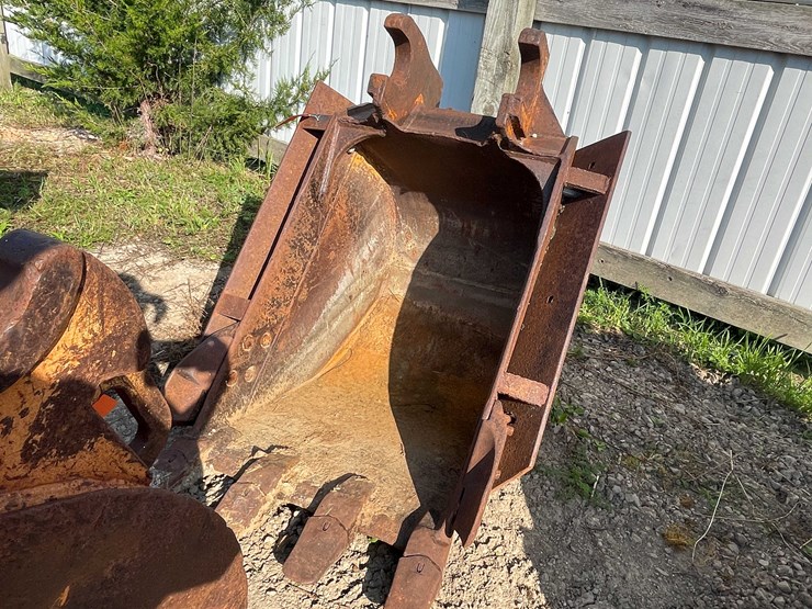 #13386-•-excavator-bucket-image-5