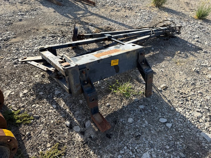 #23905-•-yetter-~15'-row-marker-image-2