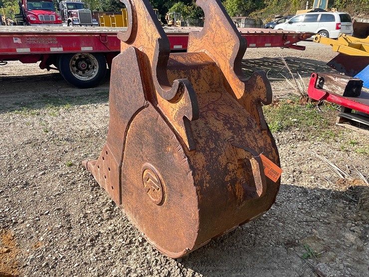 #13385-•-excavator-bucket-image-2